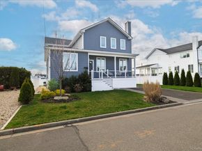 2441 Archer Street, Seaford NY 11783