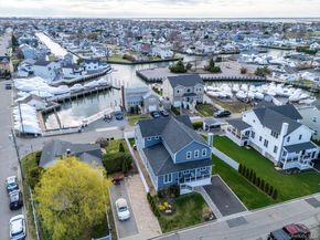 2441 Archer Street, Seaford NY 11783