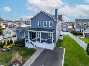 2441 Archer Street, Seaford NY 11783