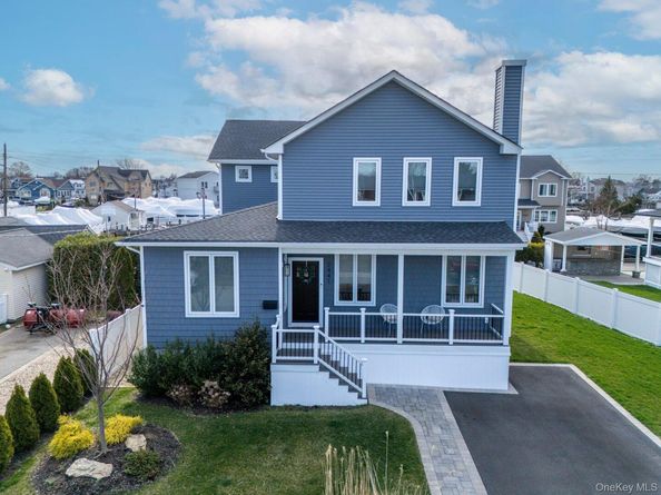 2441 Archer Street, Seaford NY 11783