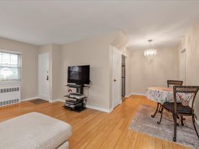 396 Merrick Road 1A, Rockville Centre NY 11570