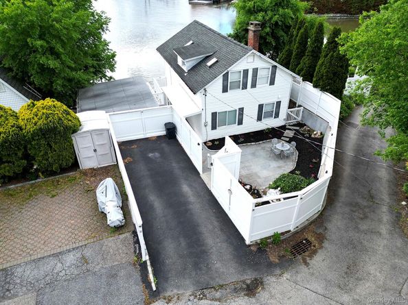 31 Wayne Avenue, Verplanck NY 10596