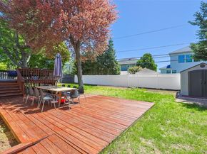 29 Edna Drive, Syosset NY 11791