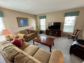 520 Cranston Lane, Ridge NY 11961