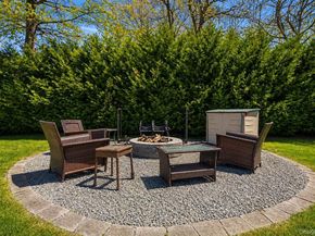 18 Pond Road, Holbrook NY 11741