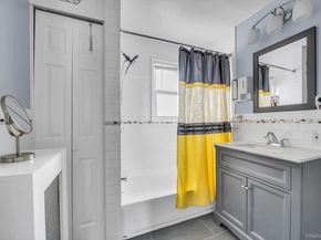 14 Laurel Road, Lindenhurst NY 11757
