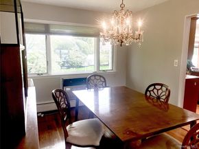 7 Byfield Place, Melville NY 11747