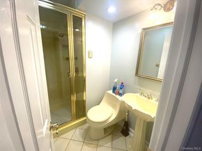 7 Byfield Place, Melville NY 11747