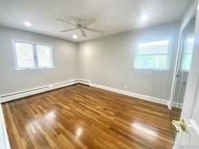 7 Byfield Place, Melville NY 11747
