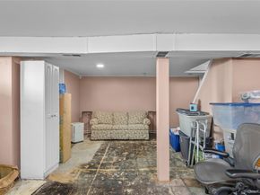 5 S Ronald Drive S, Amityville NY 11701