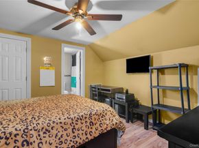 5 S Ronald Drive S, Amityville NY 11701