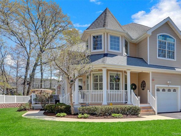 58 Blair Road 58, East Setauket NY 11733