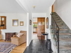 2 Garvey Drive, Hauppauge NY 11788