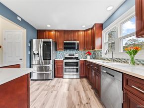 44 Bruce Lane, Westbury NY 11590