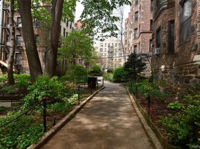 762 Brady Avenue 121, Bronx NY 10462