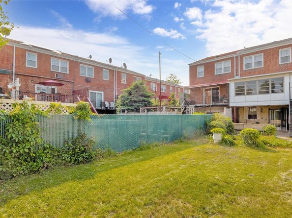 69-14 61 Road, Middle Village NY 11379
