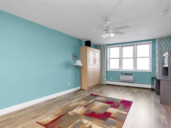 210 E Broadway 1D, Long Beach NY 11561