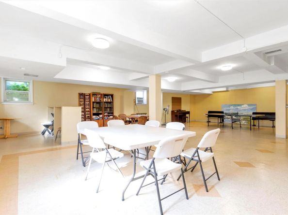 210 E Broadway 1D, Long Beach NY 11561
