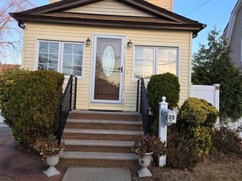 35 Elmwood Street