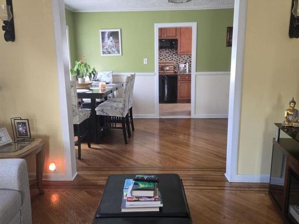 35 Elmwood Street, Valley Stream NY 11581