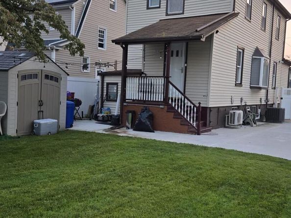 35 Elmwood Street, Valley Stream NY 11581