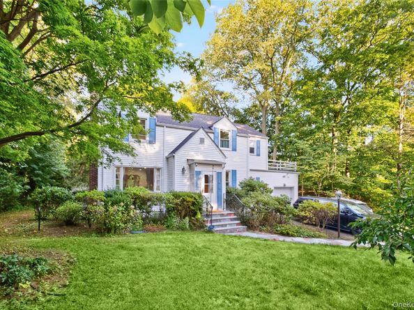 8 Beechwood Road, Hartsdale NY 10530