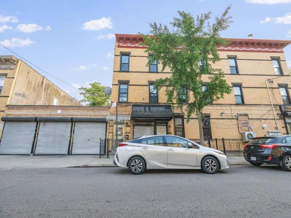 6050 71st Avenue, Ridgewood NY 11385