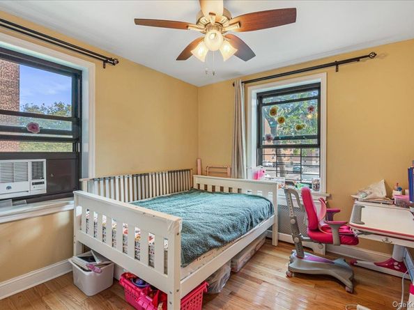 75-15 210 Street 2E, Bayside NY 11364