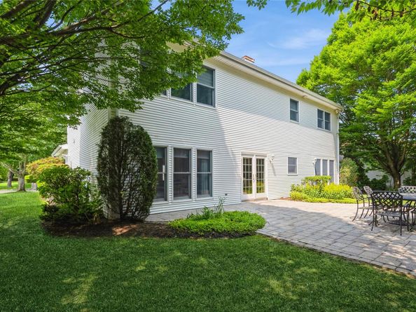 166 Country Club Drive 166, Commack NY 11725