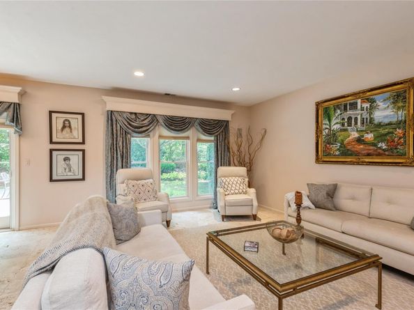 166 Country Club Drive 166, Commack NY 11725