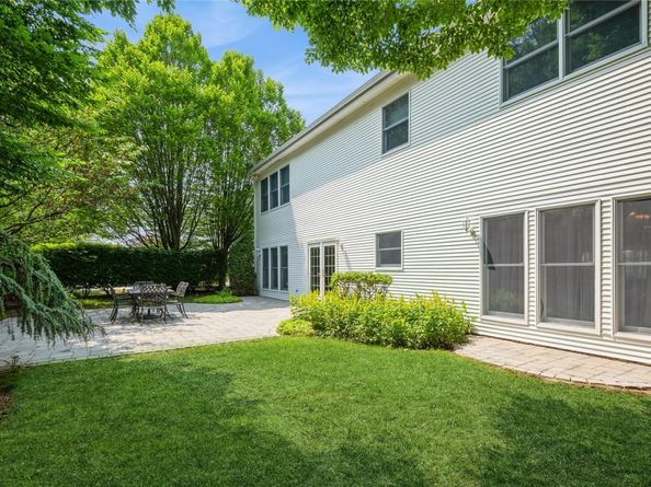 166 Country Club Drive 166, Commack NY 11725