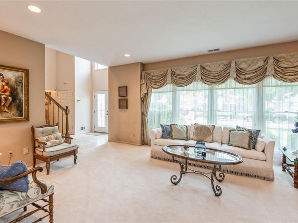 166 Country Club Drive 166, Commack NY 11725