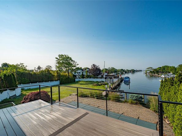 714 Montauk, West Islip NY 11795