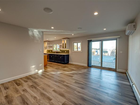 714 Montauk, West Islip NY 11795