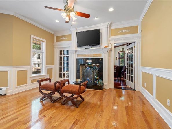 135 Millet Street N, Dix Hills NY 11746