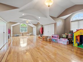 135 Millet Street N, Dix Hills NY 11746