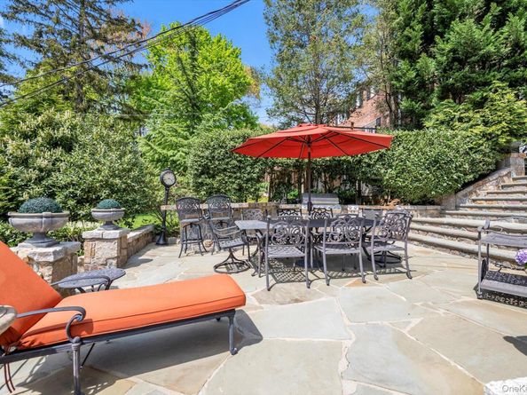 183 Mill Spring Road, Manhasset NY 11030