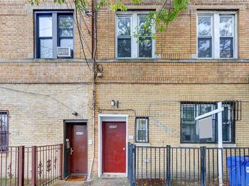 3476 Fulton