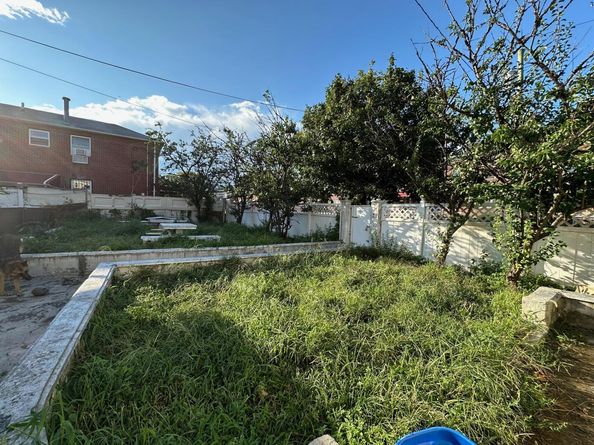 1817 Schieffelin Avenue, Bronx NY 10466