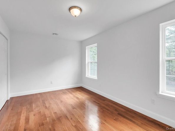 113 CURRANS Road, Middle Island NY 11953