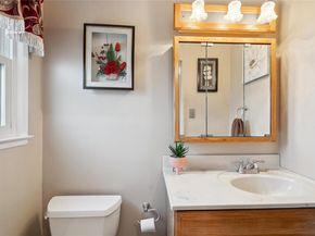 529 Davis Street, North Babylon NY 11703