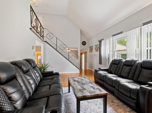529 Davis Street, North Babylon NY 11703