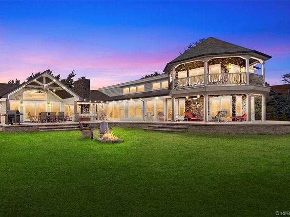 241 Willetts Lane, West Islip NY 11795