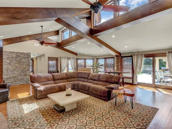 241 Willetts Lane, West Islip NY 11795
