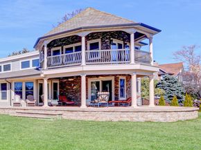 241 Willetts Lane, West Islip NY 11795