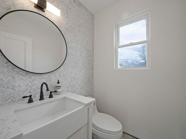 40 Hawkins Avenue, Medford NY 11763
