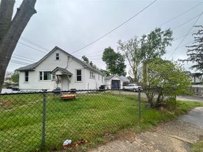 583 Straight Path, West Babylon NY 11704