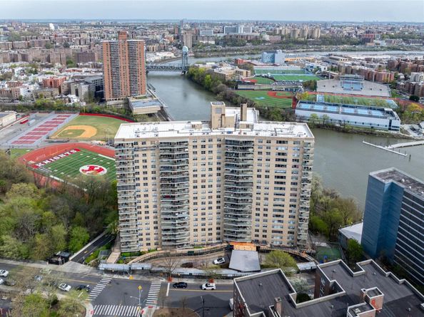 2500 Johnson Avenue 2NP, Bronx NY 10463