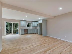 305 COMMACK Road, Shirley NY 11967