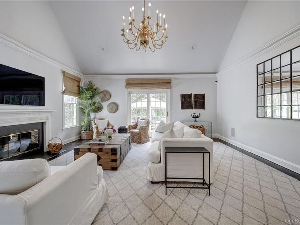 11 Morgan Lane, Locust Valley NY 11560